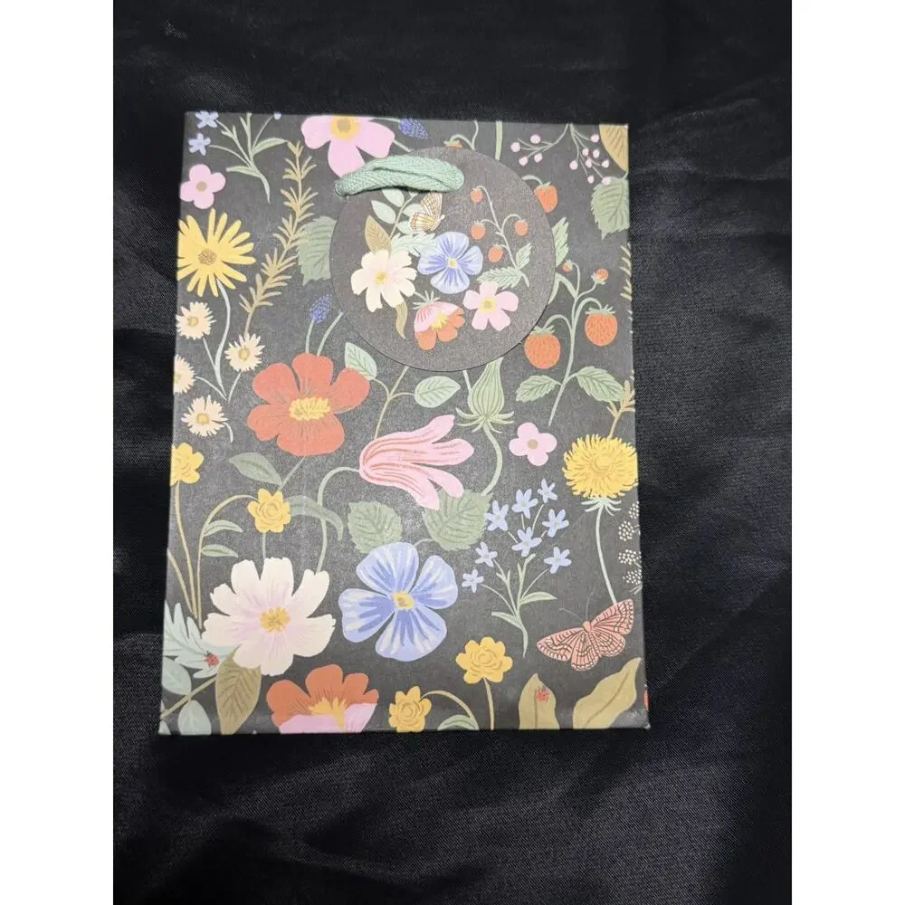 New Rifle Paper Co Strawberry Fields Lot Of 2 Medium Small Flower Gift Bags